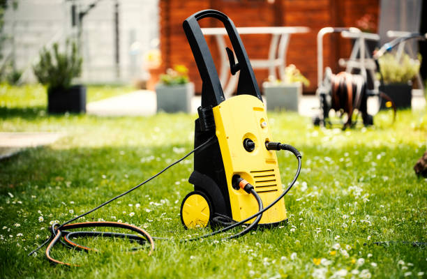 Best Fence Cleaning  in Clendenin, WV